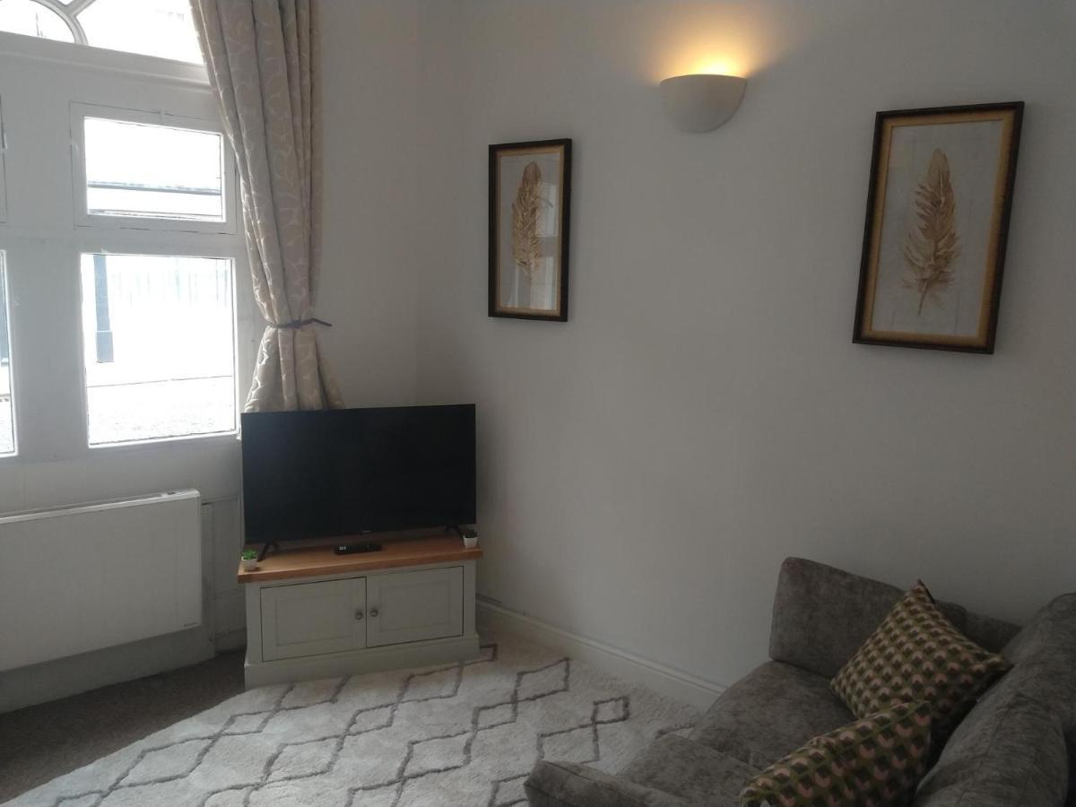 All Saints 2 Bed Apartment In Central Stamford With Parking Екстериор снимка